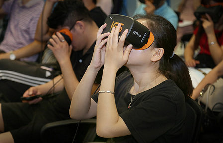 VR����ӭ�D(zhu��n)�ʹ��� �_��ƽ�_����څ��