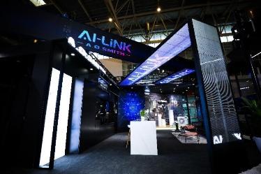 ��δ���������m�ļҡ�?A.O.ʷ��˹AI-LiNK�o���m�����Ĵ�
